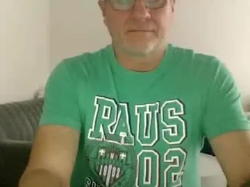 petites_perles – webcam model profile photo Image 4