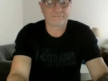 petites_perles – webcam model profile photo Image 8