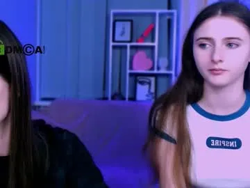 petites_perles – webcam model profile photo Image 3