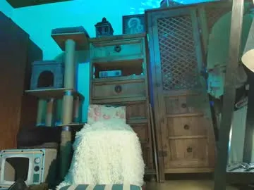 luscious_cuvy – webcam model profile photo Image 3