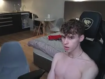 realtryit – webcam model profile photo Image 8