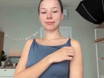 loving_ladies – webcam model profile photo Image 3