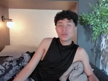 loving_ladies – webcam model profile photo Image 3