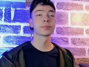 karlenegries – webcam model profile photo Image 15