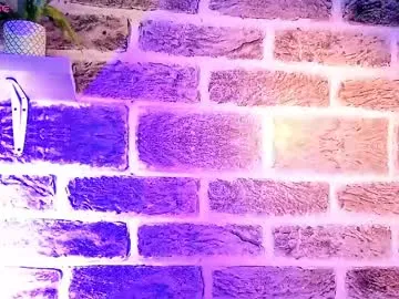 karlenegries – webcam model profile photo Image 17