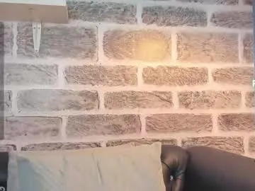 karlenegries – webcam model profile photo Image 8