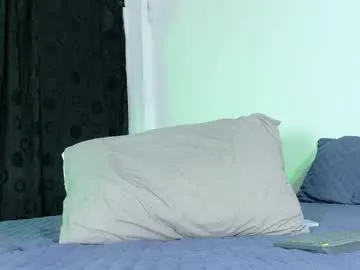 emonyashka – webcam model profile photo Image 7