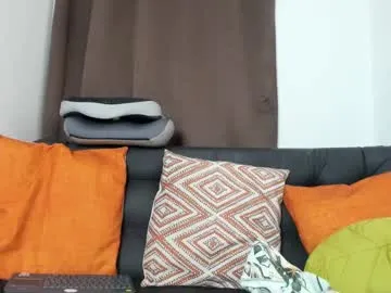 darknes_lilith18 – webcam model profile photo Image 17