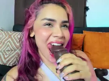 darknes_lilith18 – webcam model profile photo Image 9