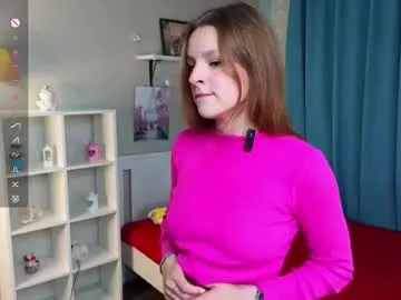 kira_briis – webcam model profile photo Image 12