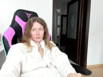 pinkncrazy – webcam model profile photo Image 3