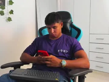 petites_perles – webcam model profile photo Image 16