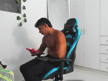 petites_perles – webcam model profile photo Image 17