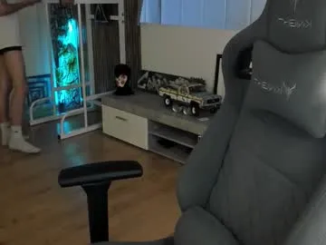 luis7777hui – webcam model profile photo Image 9