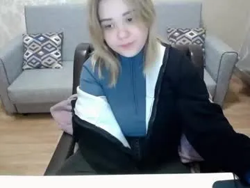 pinkypuppa – webcam model profile photo Image 18