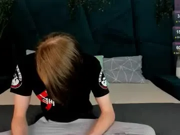 mia_purr – webcam model profile photo Image 10