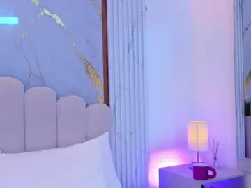 kira_briis – webcam model profile photo Image 17