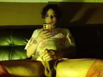 loving_ladies – webcam model profile photo Image 2