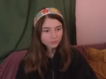 love_you_to123 – webcam model profile photo Image 4