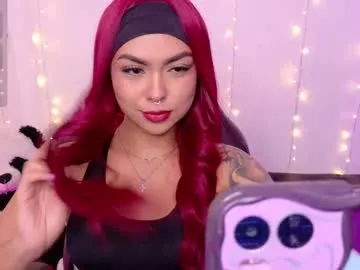 super_peach – webcam model profile photo Image 3