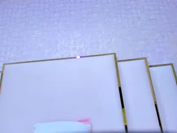 blue_bow – webcam model profile photo Image 16