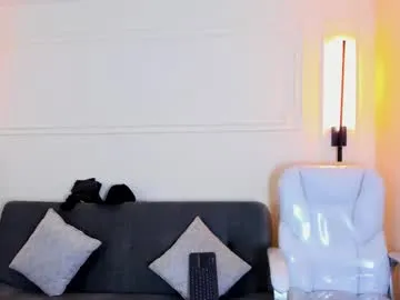 tai_fun – webcam model profile photo Image 11