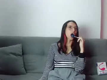 littlejennifer18 – webcam model profile photo Image 5