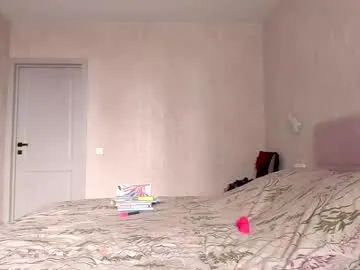 your_dolls – webcam model profile photo Image 4