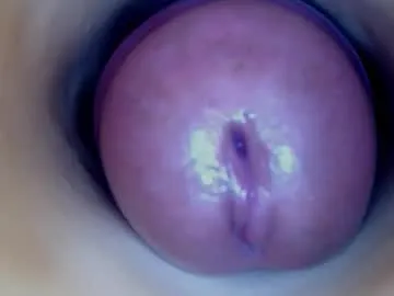 pinkypuppa – webcam model profile photo Image 8