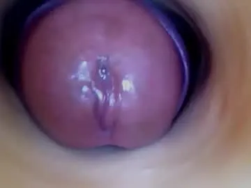 pinkypuppa – webcam model profile photo Image 9