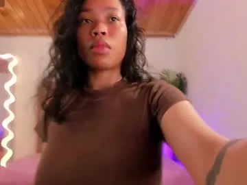 tashinadoncaster – webcam model profile photo Image 10