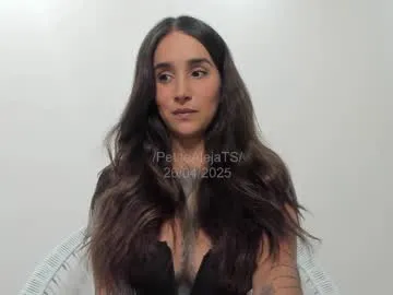 petitealejats – webcam model profile photo