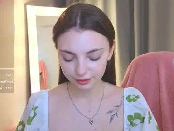 marybryannt – webcam model profile photo Image 16