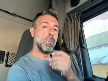 sweetyoops – webcam model profile photo Image 10