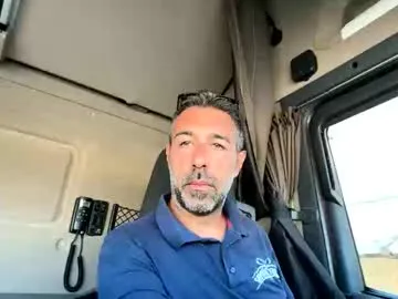 sweetyoops – webcam model profile photo Image 9