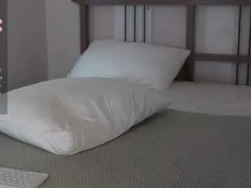 couple_of_fire_ – webcam model profile photo Image 10