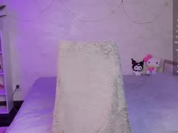 mia_yourmommy – webcam model profile photo Image 3