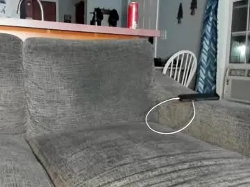 petites_perles – webcam model profile photo Image 15