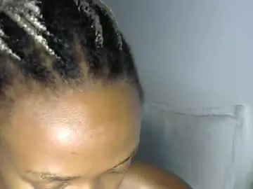 melanie_owo – webcam model profile photo Image 5