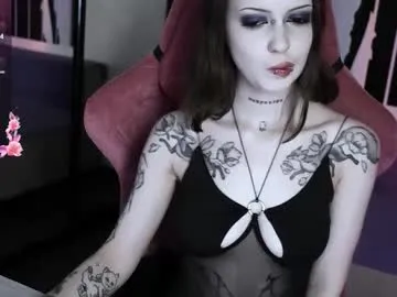 emiilycampbell – webcam model profile photo Image 13