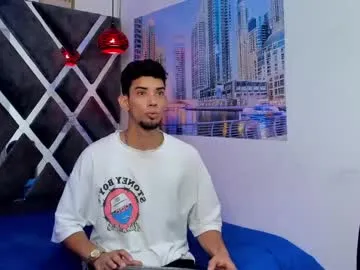 sweetyoops – webcam model profile photo Image 7