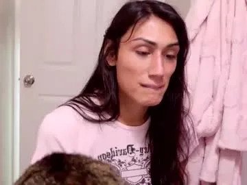 pinkypuppa – webcam model profile photo Image 2