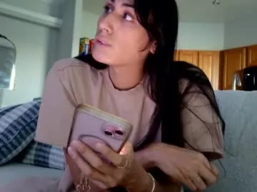 pinkypuppa – webcam model profile photo Image 4