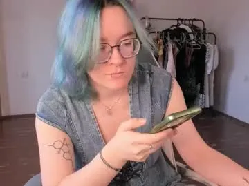 icyhoneybite – webcam model profile photo Image 13