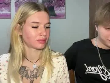 shiny_lily – webcam model profile photo Image 13