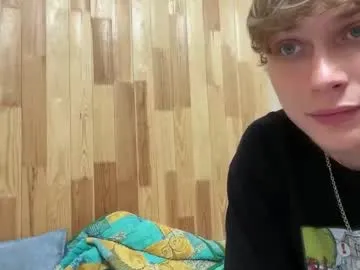 shiny_lily – webcam model profile photo Image 17