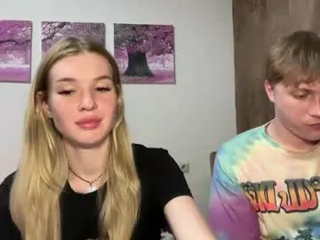 shiny_lily – webcam model profile photo Image 4