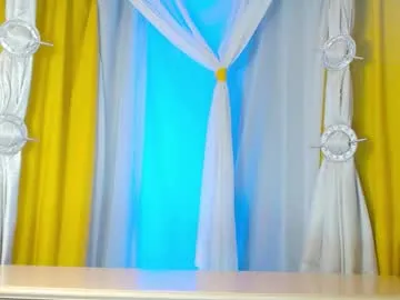 vanandjuani – webcam model profile photo Image 4