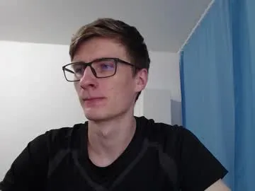 luis7777hui – webcam model profile photo Image 5