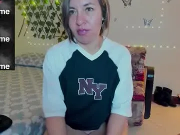 blue_bow – webcam model profile photo Image 15